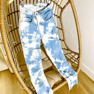 Levi’s tie dye jeans, indigo earthy. Rarely worn.